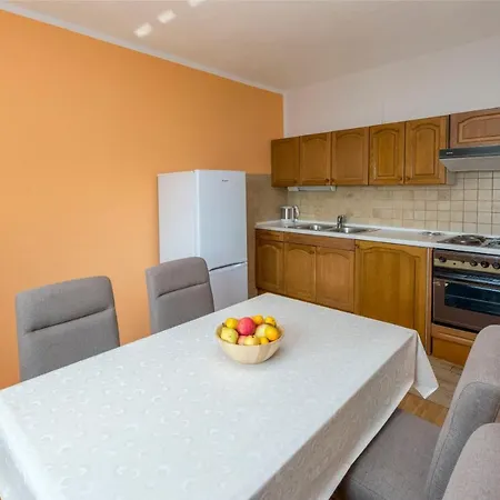 Jelka Apartamento Primošten